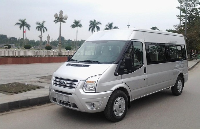 thue-xe-16-ford-transit-tai-tphcm